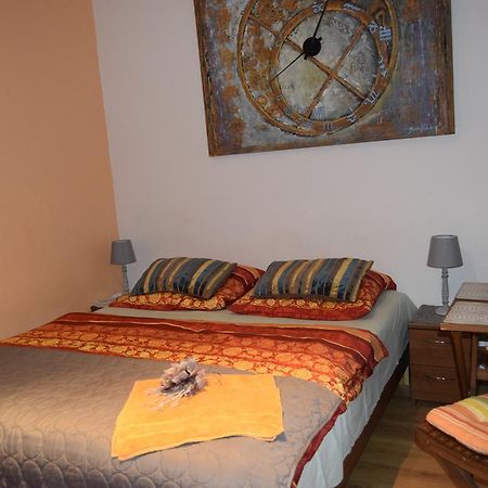 Fatrapark 1 U Sovicky Studio, Kuchynka, Kupelna,S Balkonom Gratis Parkovanie V Podzemnej Garazi Ruzomberok Buitenkant foto