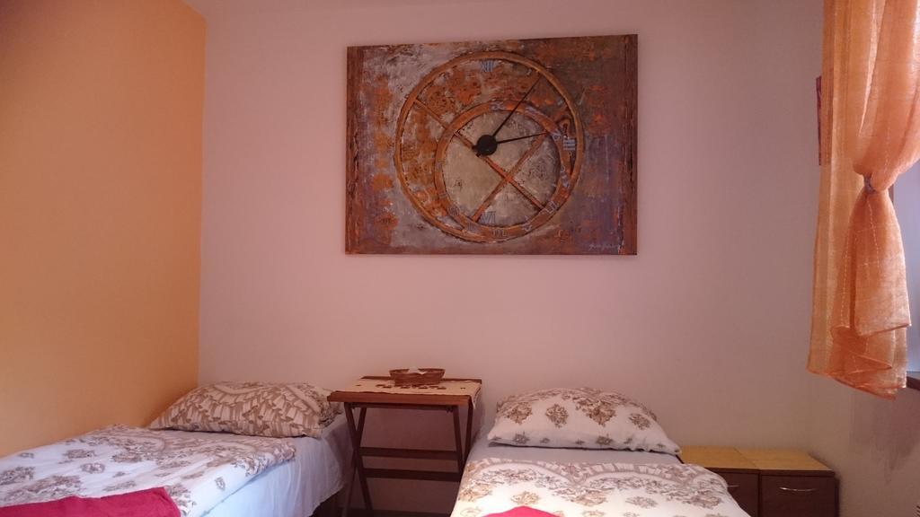 Fatrapark 1 U Sovicky Studio, Kuchynka, Kupelna,S Balkonom Gratis Parkovanie V Podzemnej Garazi Ruzomberok Buitenkant foto