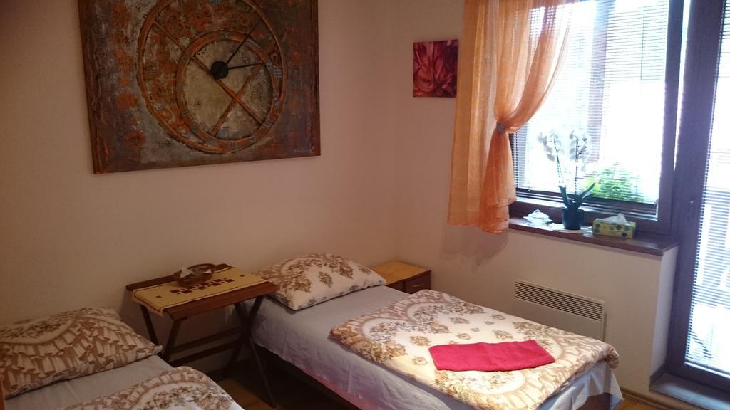 Fatrapark 1 U Sovicky Studio, Kuchynka, Kupelna,S Balkonom Gratis Parkovanie V Podzemnej Garazi Ruzomberok Buitenkant foto