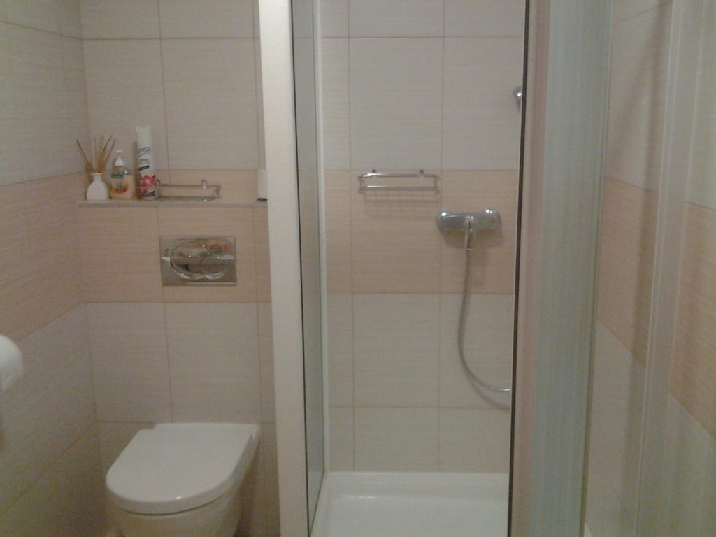 Fatrapark 1 U Sovicky Studio, Kuchynka, Kupelna,S Balkonom Gratis Parkovanie V Podzemnej Garazi Ruzomberok Buitenkant foto
